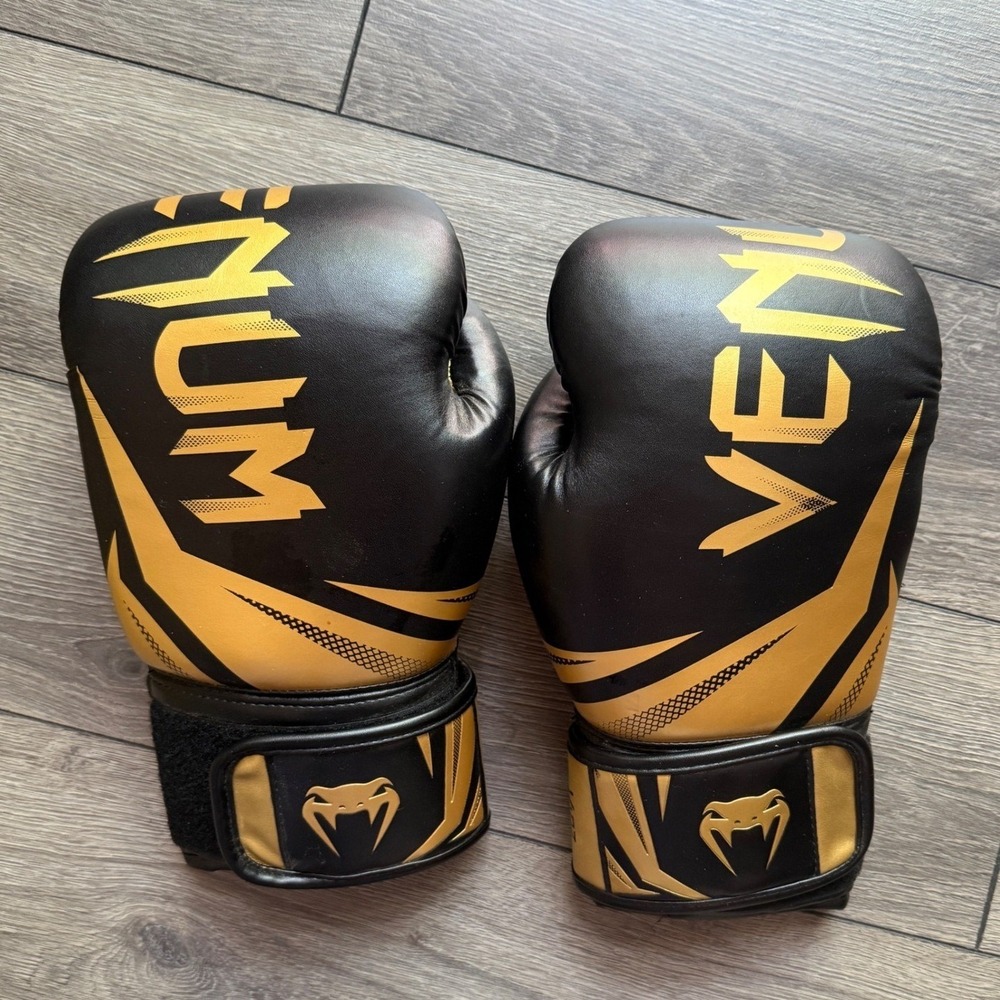 Venum Challenger 3.0 Boxing Gloves 14oz Black Gold MMA Muay Thai Training Gear